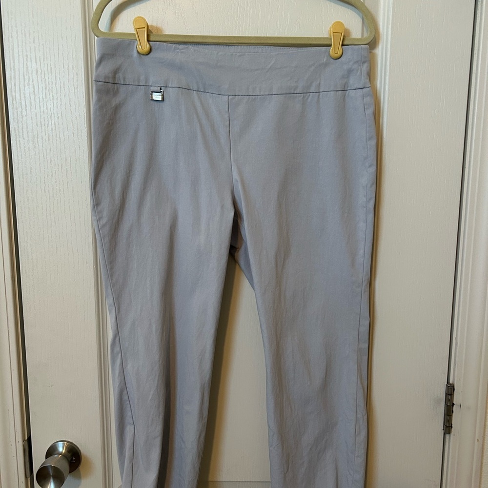 Alfani Women's Light Gray Cropped Pants - Picture 3 of 6